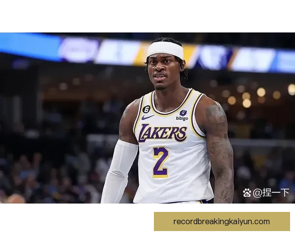 克洛普近期关键比赛表现稳健，展现战术灵活性与球队竞争力增强。